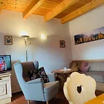Suekar Apartman *