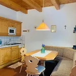 Sukar Apartment *